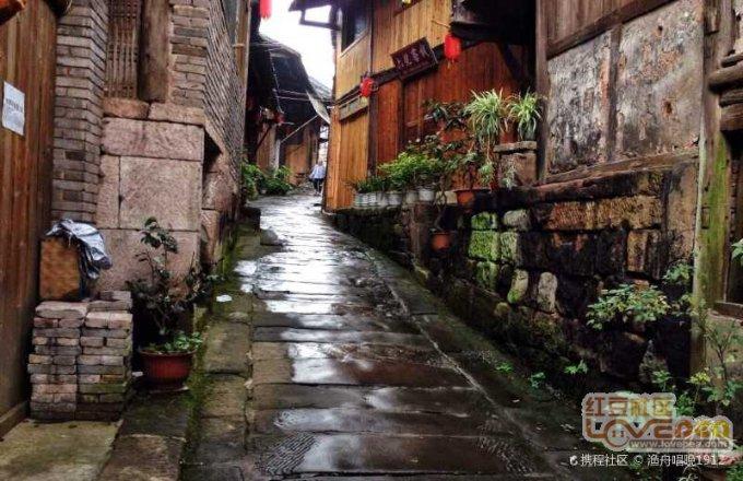 来凤县住建局优化营商环境助企纾困解难